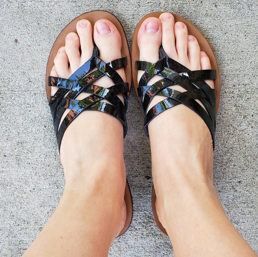 Black Flip Flops Size 9